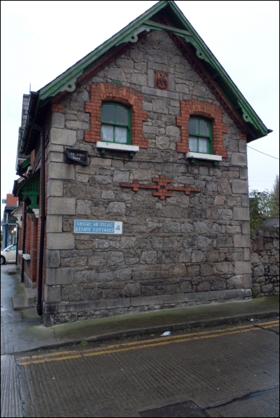 Smhusbebygggelse midt i Dublin, Shelbourne Road.