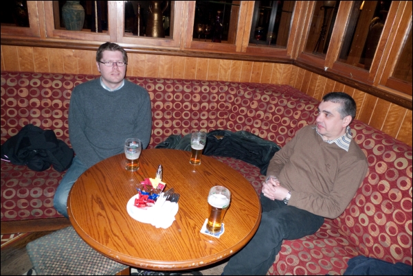 Thomas og Jostein p Brady's Castleknock Inn i Blanchardstown.