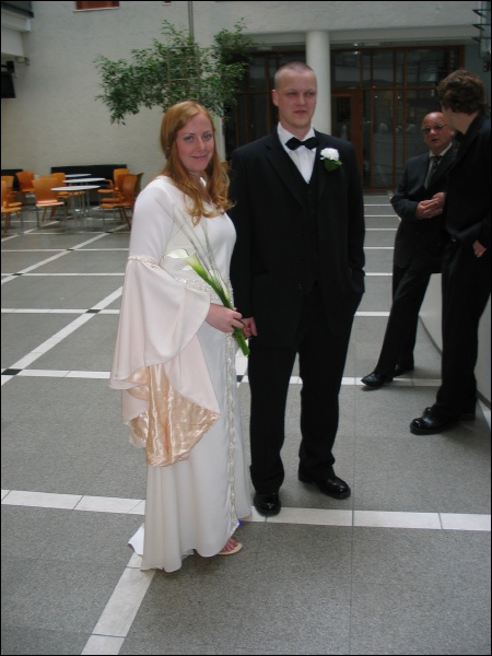 Synne og Erik venter