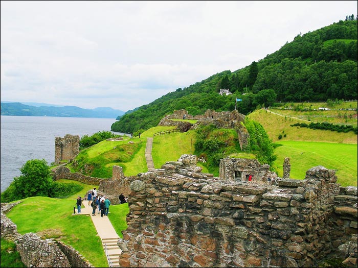 Urquhart Castle, Loch Ness (III)